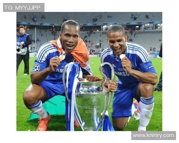 足球球星男友如何影响女友职业生涯与个人形象的背后故事